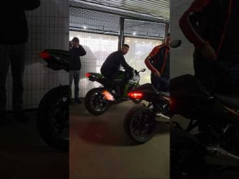 Kawasaki zx10r vs Suzuki Hayabusa gen 3 vs Suzuki GSX1000R #автоврн #kawasaki #suzuki #zx10r