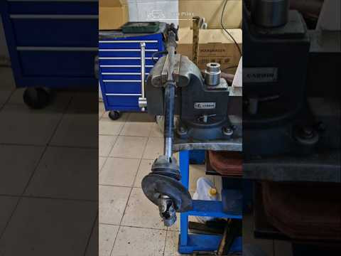 Жесть на СТО или крысы облюбовали Audi Q5 и Лада Largus. #mechanicalproblems #будниавтосервиса #auto