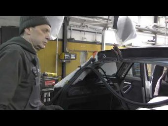 Replacing a Damaged BMW iX1 Roof. Замена поврежденной крыши BMW iX1