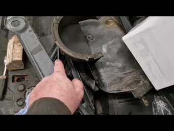 BMW E36 - установка салонных фильтров и снятие трапеции стеклоочистителей.