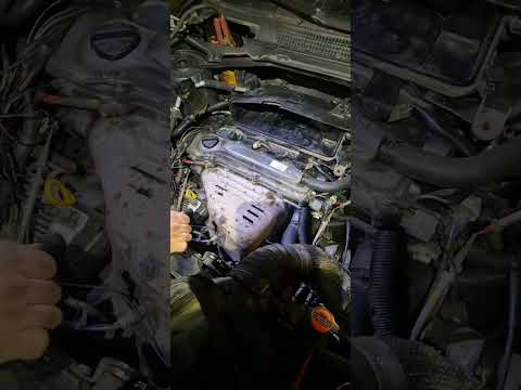 Периодически глохнет и не "тянет"Toyota RAV4  2.0 литра