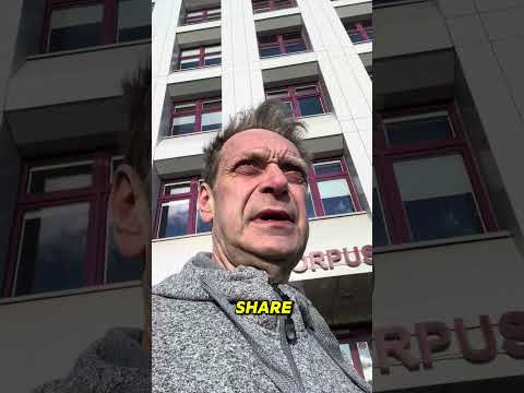 And again the hospital. И снова больница.