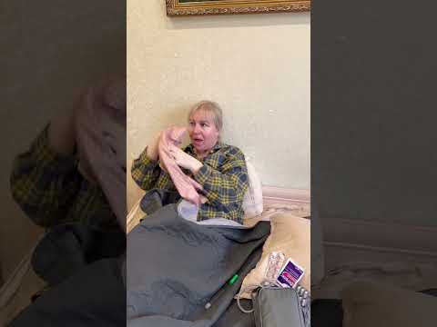 Приступ хитрости #funny #family #funnyvideo #couple #humor Приступ хитрости #funny #family #funnyvideo #couple #humor